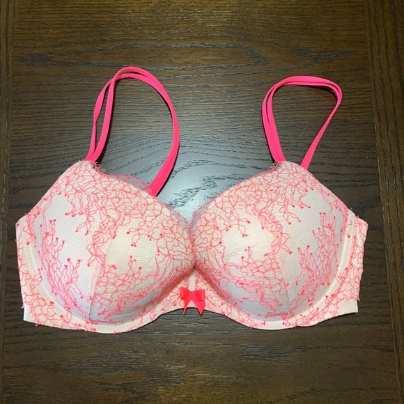 Victoria's Secret Other - Victoria Secret Push Up Bra 34DD Underwire Lace